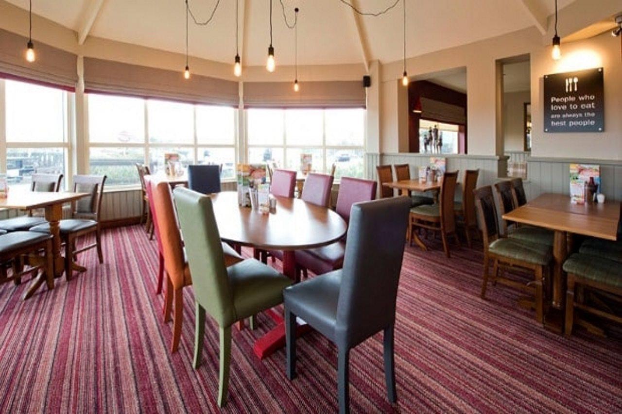 Premier Inn Norwich - Broadlands Park Thorpe St Andrew Extérieur photo